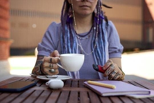 Descubre E-Papierosy la mejor tienda física de cigarrillos electrónicos en Madrid para amantes de E-Papierosy y cigarrillos electronicos Madrid