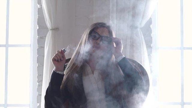E-cigarete y cigarrillos electronicos prohibidos en Chile historia y alternativas de uso seguro