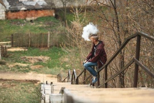 E-Sigara descubre cuáles son los cigarrillos electronicos permitidos en 2025 y cómo elegir el mejor