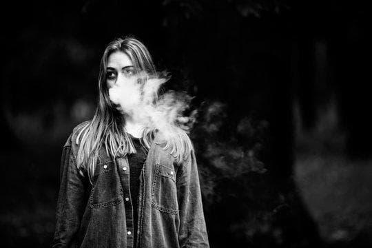 E cigi bolt lanza guía esencial de cigarrillos electronicos gran via con ofertas y consejos para vapear