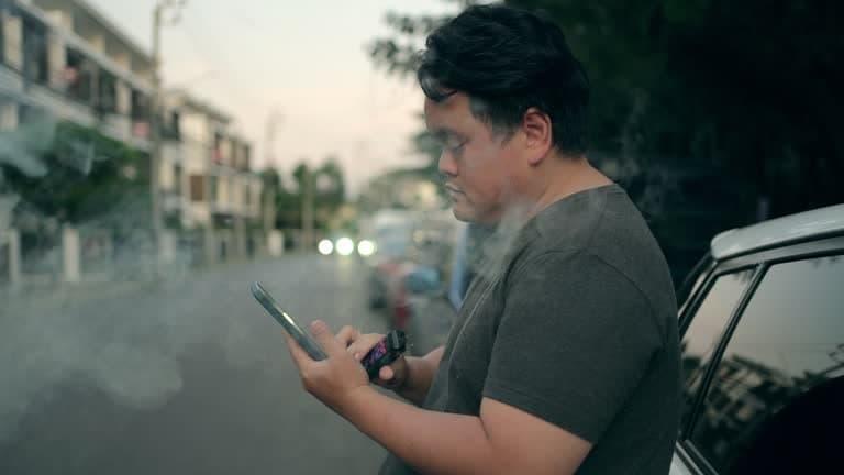 e-smoke guía definitiva sobre cigarrillos electronicos funcionamiento seguridad y mantenimiento