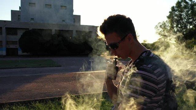 český vape shop – diferencia entre vapeador y cigarrillo electrónico explicada para comprar con confianza